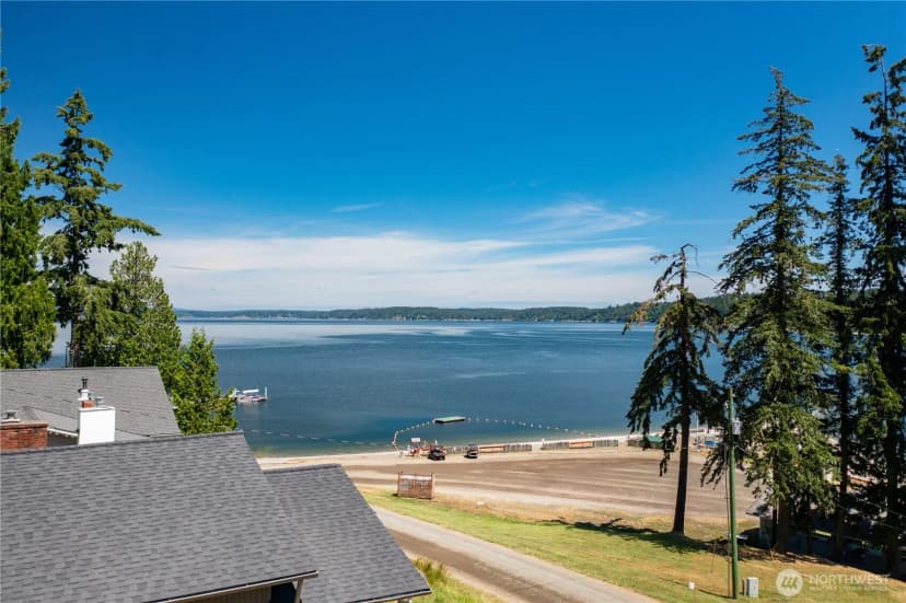 Property photo for 1310 E Herron Boulevard Nw, Lakebay photo 2