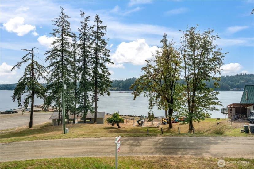 Property photo for 1310 E Herron Boulevard Nw, Lakebay photo 28