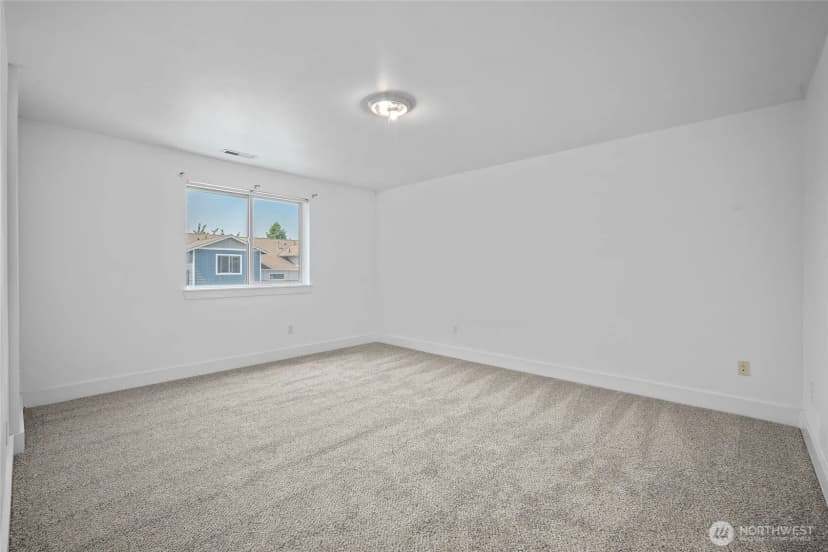 Property photo for 496 Harvest Edge Pl, Burlington photo 22