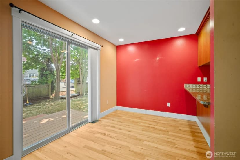 Property photo for 496 Harvest Edge Pl, Burlington photo 20