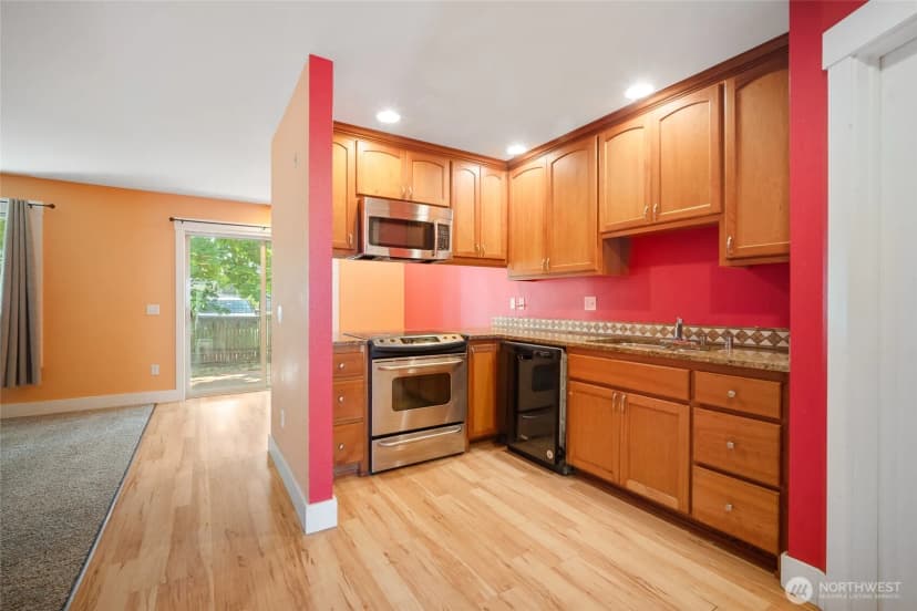 Property photo for 496 Harvest Edge Pl, Burlington photo 12