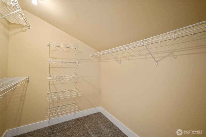 Property photo for 496 Harvest Edge Pl, Burlington photo 27