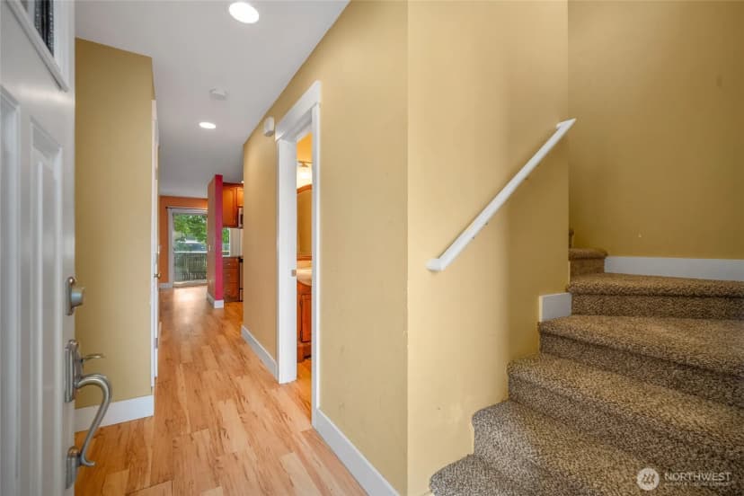 Property photo for 496 Harvest Edge Pl, Burlington photo 9