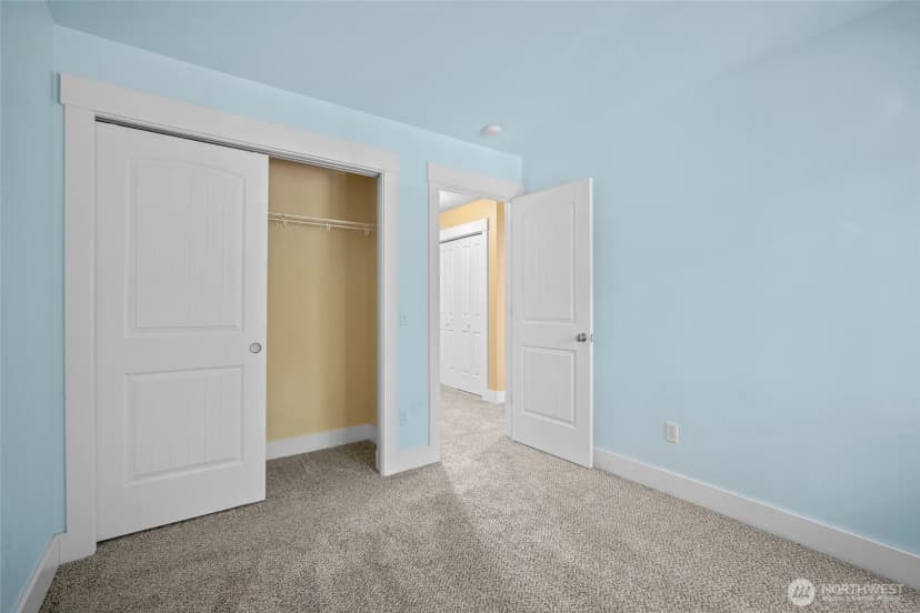 Property photo for 496 Harvest Edge Pl, Burlington photo 29