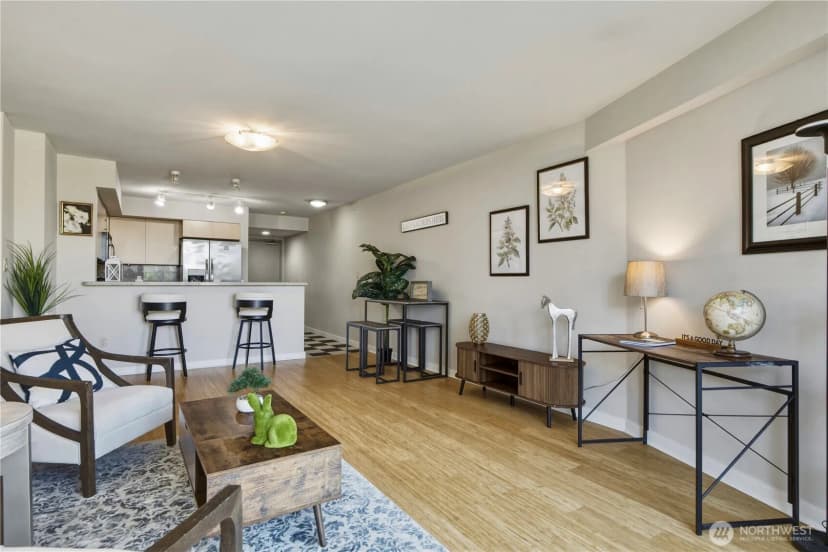 Property photo for 1100 106th Avenue Ne #704, Bellevue photo 4