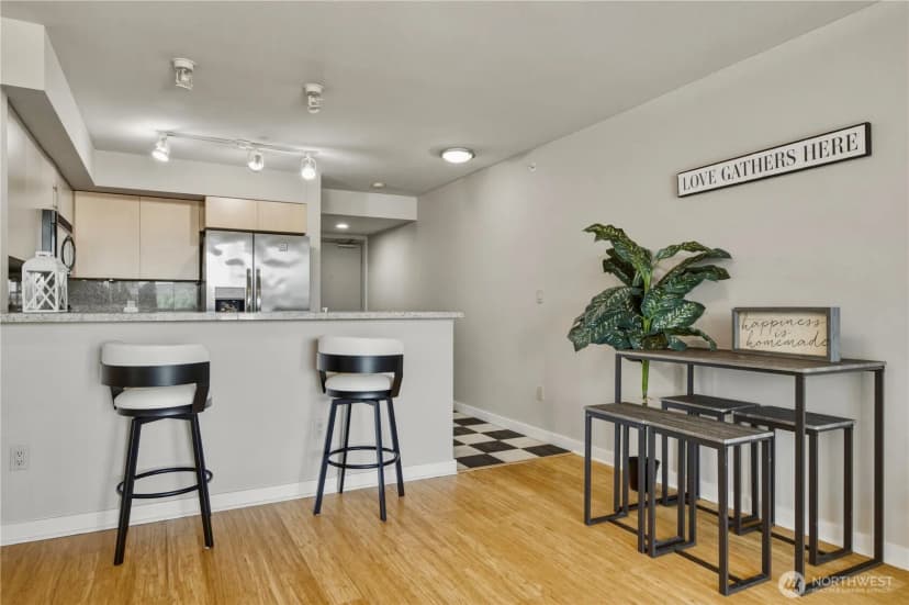 Property photo for 1100 106th Avenue Ne #704, Bellevue photo 7