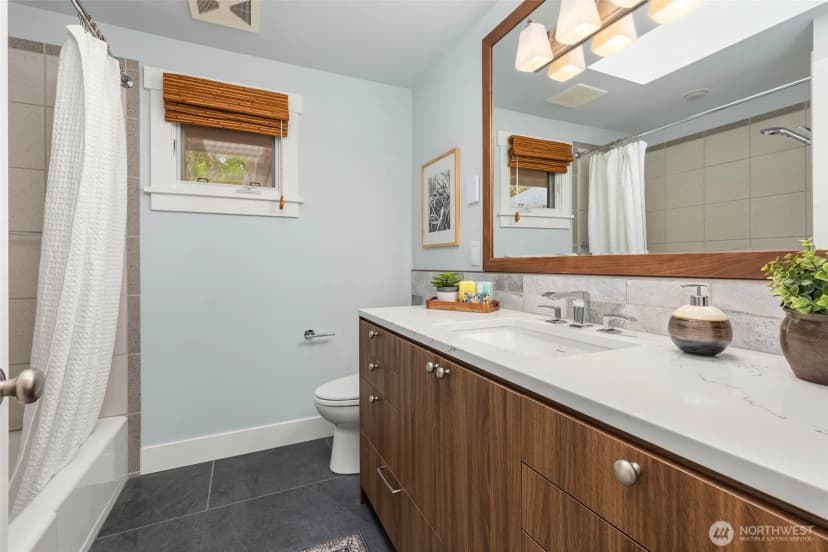 Property photo for 8636 Se 75th Place, Mercer Island photo 21