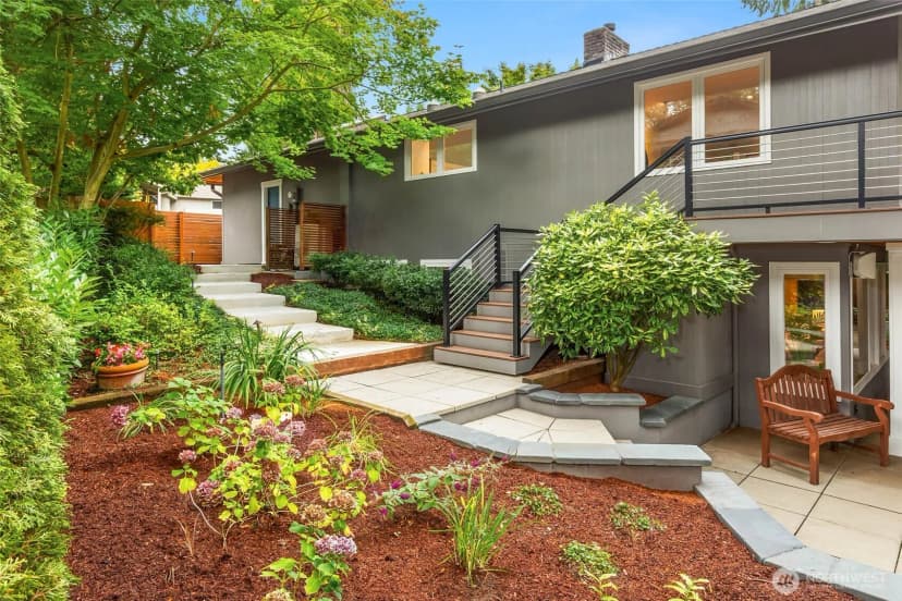 Property photo for 8636 Se 75th Place, Mercer Island photo 37