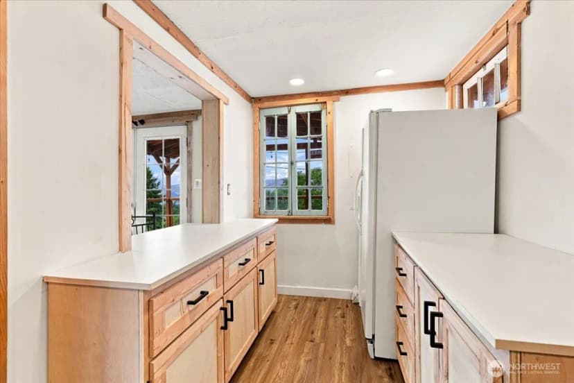 Property photo for 810 Spokane Way, Grand Coulee photo 33