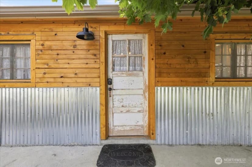 Property photo for 810 Spokane Way, Grand Coulee photo 16