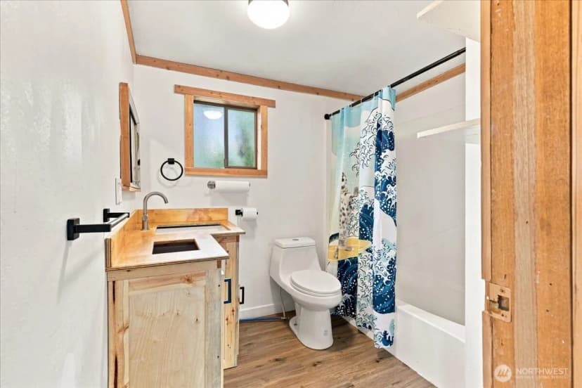 Property photo for 810 Spokane Way, Grand Coulee photo 35