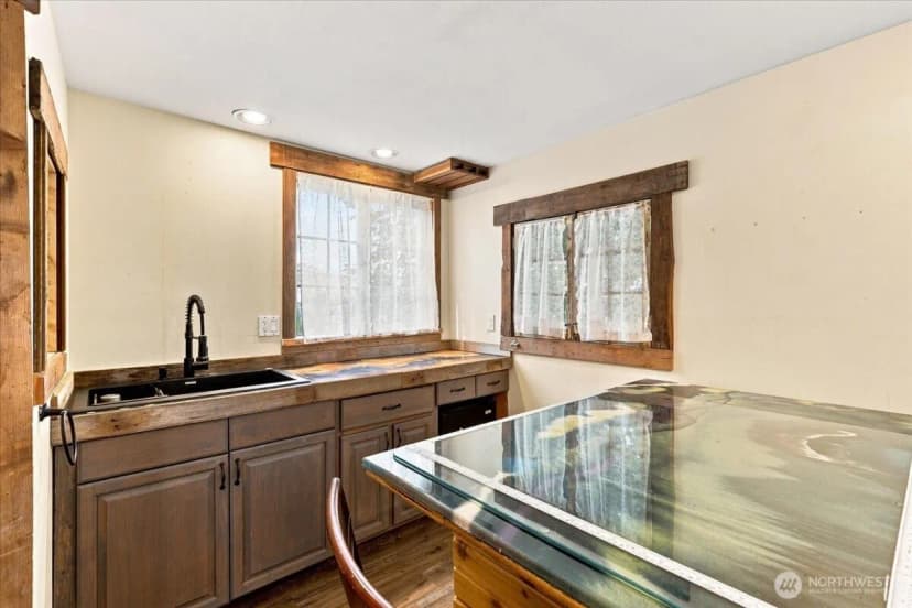 Property photo for 810 Spokane Way, Grand Coulee photo 19