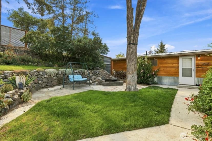 Property photo for 810 Spokane Way, Grand Coulee photo 13