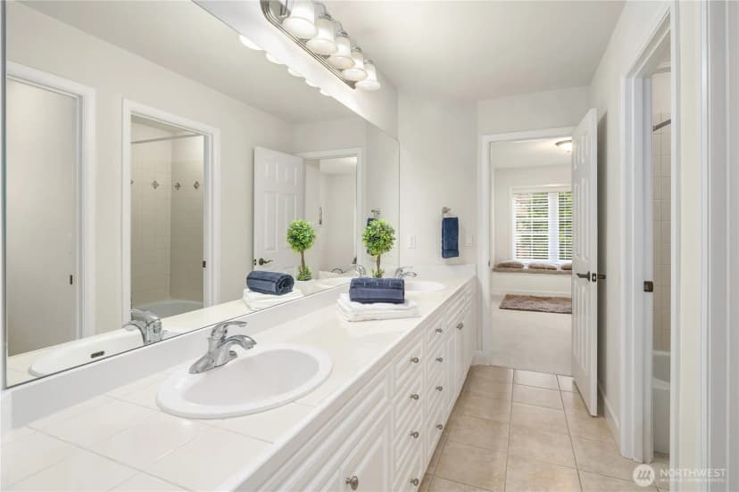 Property photo for 2446 279th Drive Se, Sammamish photo 34