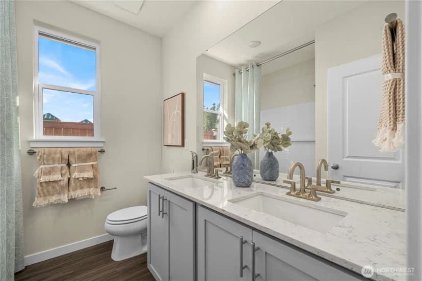 Property photo for 3923 Flat Top Drive, Bremerton photo 5