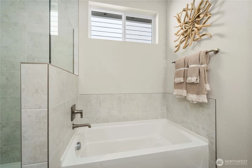 Property photo for 3923 Flat Top Drive, Bremerton photo 23