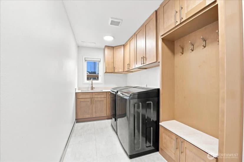 Property photo for 7525 120th Place Se, Newcastle photo 27