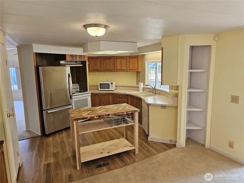 Property photo for 11436 Se 208th Street, Kent photo 10