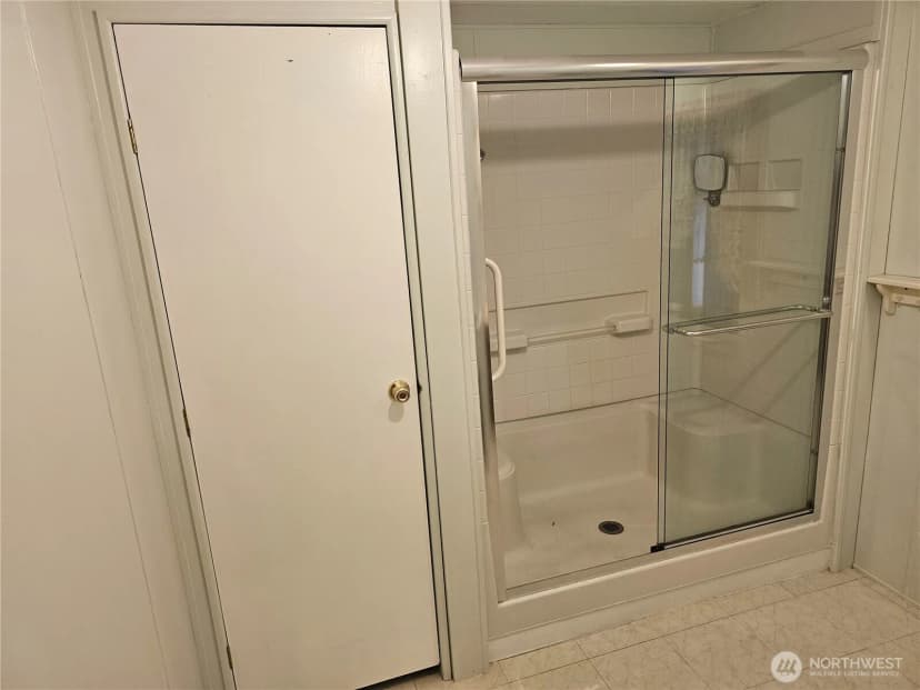 Property photo for 11436 Se 208th Street, Kent photo 16