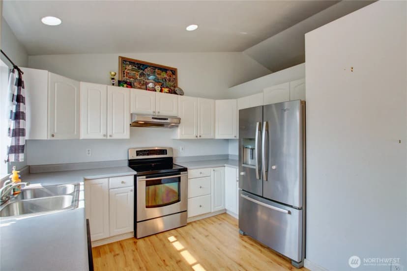 Property photo for 15355 Heintz Avenue Se, Monroe photo 10
