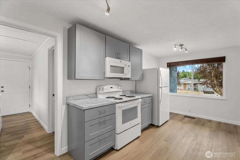 Property photo for 31344 13th Ave S, Federal Way photo 15