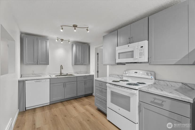 Property photo for 31344 13th Ave S, Federal Way photo 14