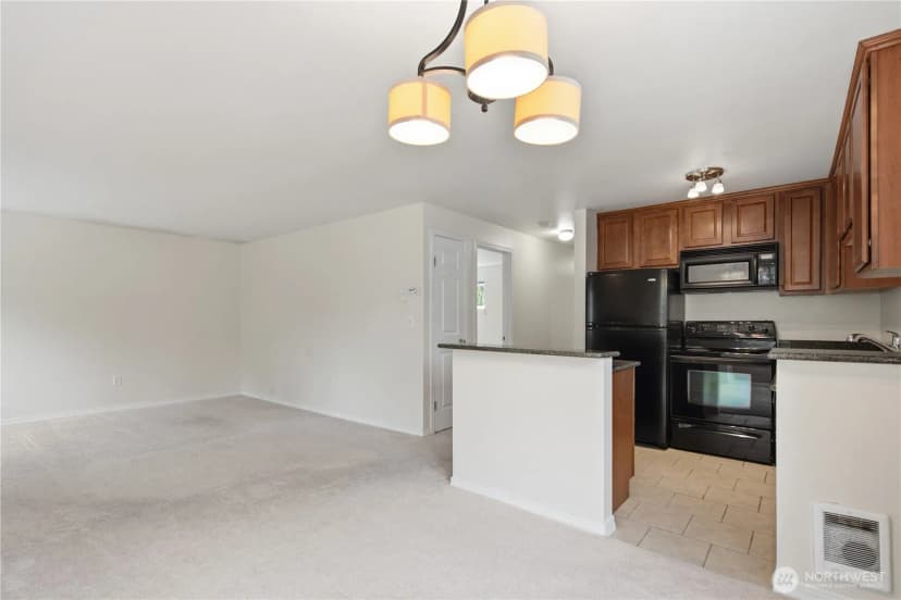 Property photo for 20322 Bothell Everett Highway #e301, Bothell photo 13