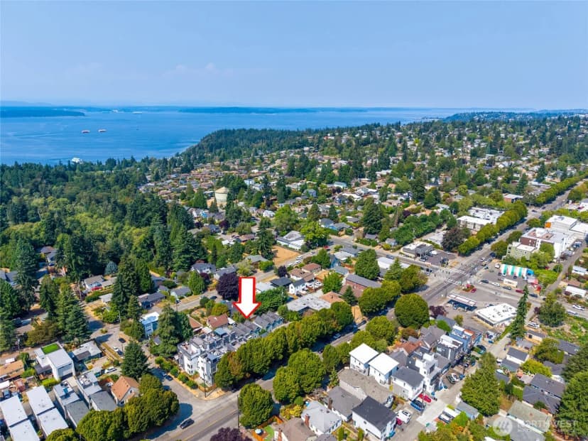 Property photo for 9243 35th Ave Sw #a, Seattle photo 26