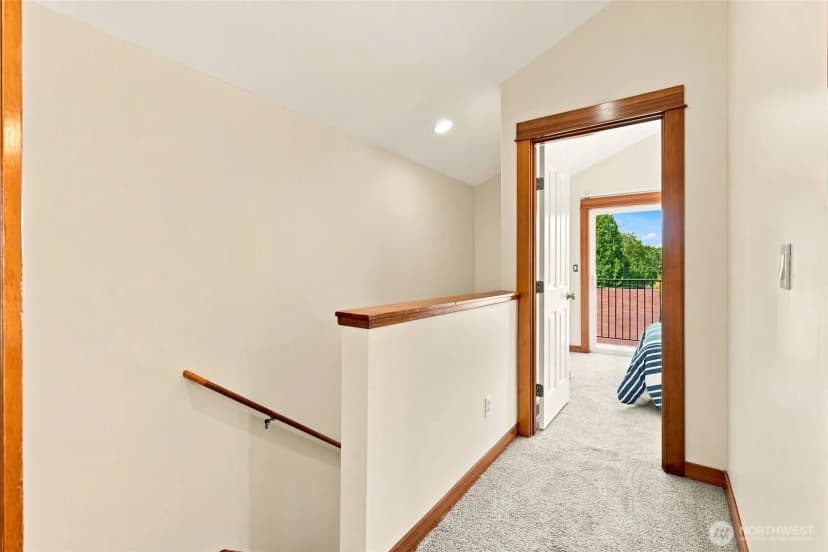 Property photo for 9243 35th Ave Sw #a, Seattle photo 17