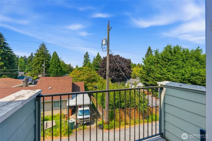 Property photo for 9243 35th Ave Sw #a, Seattle photo 21