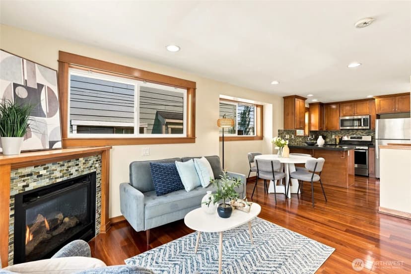 Property photo for 9243 35th Ave Sw #a, Seattle photo 9