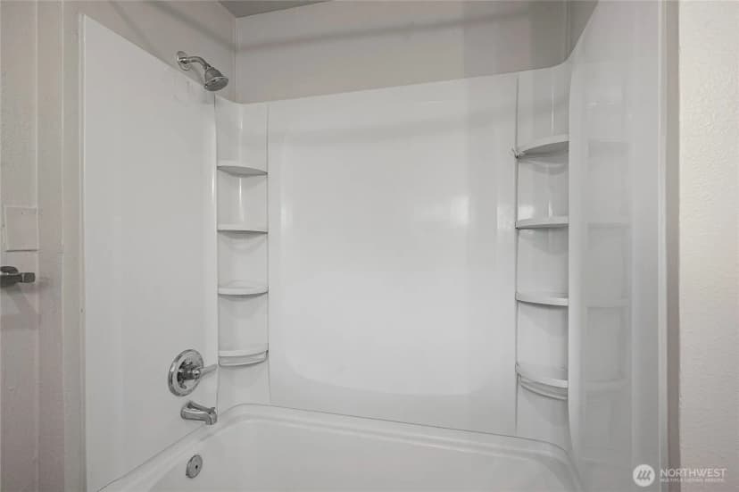 Property photo for 256 Douglas Street, Longview photo 28