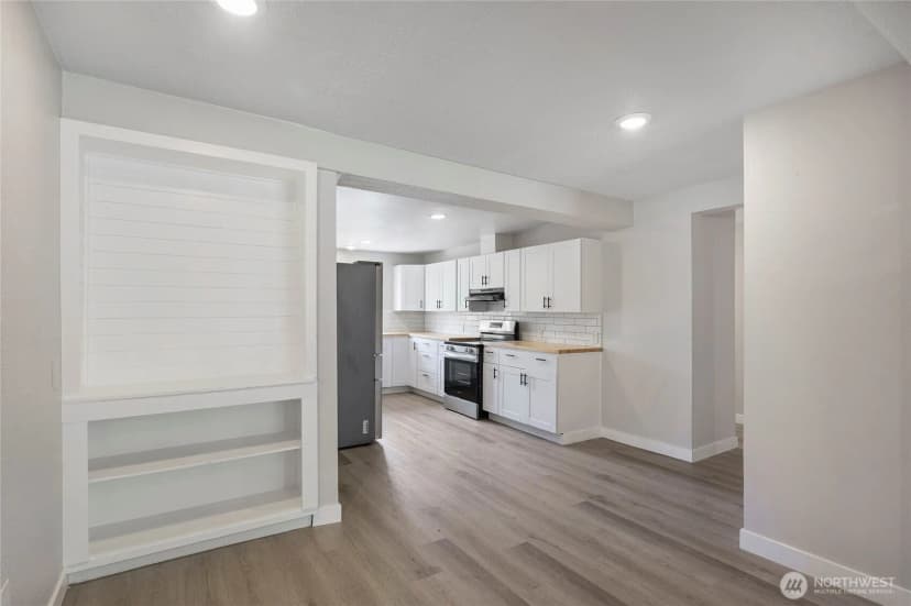 Property photo for 256 Douglas Street, Longview photo 11