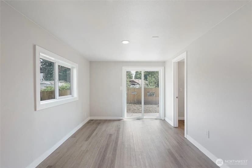 Property photo for 256 Douglas Street, Longview photo 26