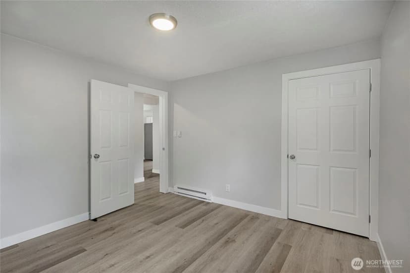 Property photo for 256 Douglas Street, Longview photo 33
