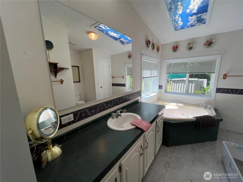 Property photo for 5968 State Route 508 Highway, Morton photo 16