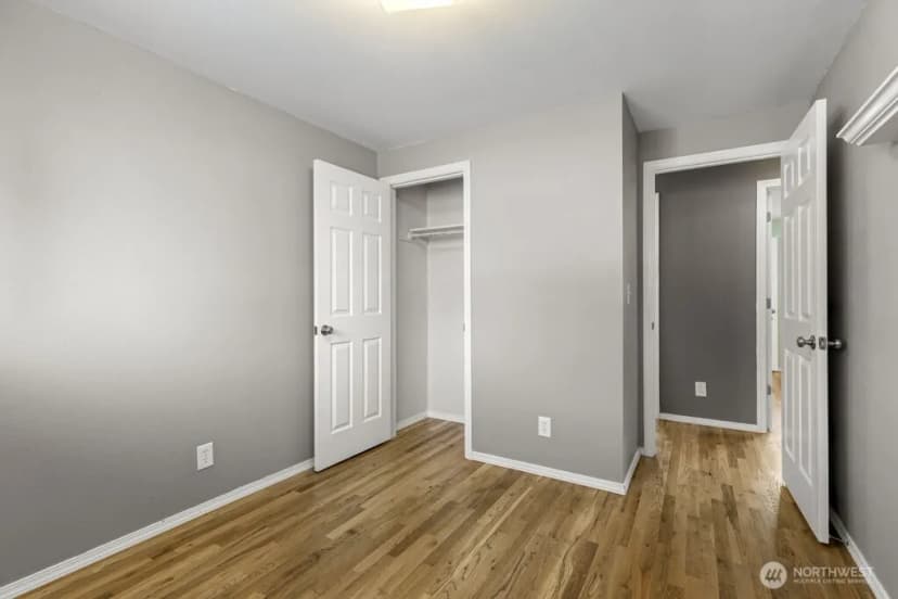 Property photo for 2701 Ne 24th Street, Renton photo 16