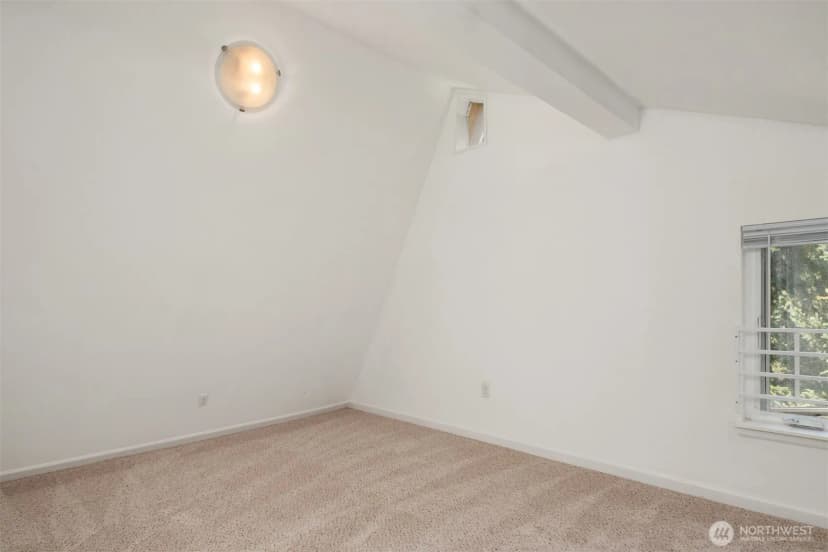 Property photo for 10217 148th Avenue Se, Renton photo 17
