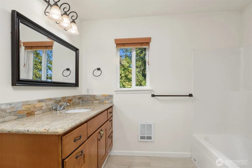 Property photo for 10217 148th Avenue Se, Renton photo 15