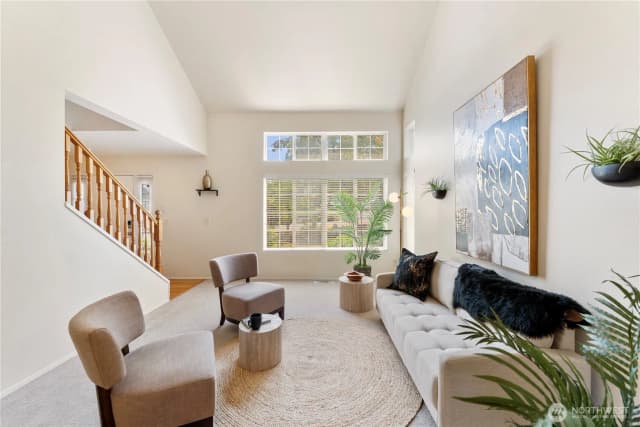 Property photo for 10122 Se 268th Street, Kent photo 4