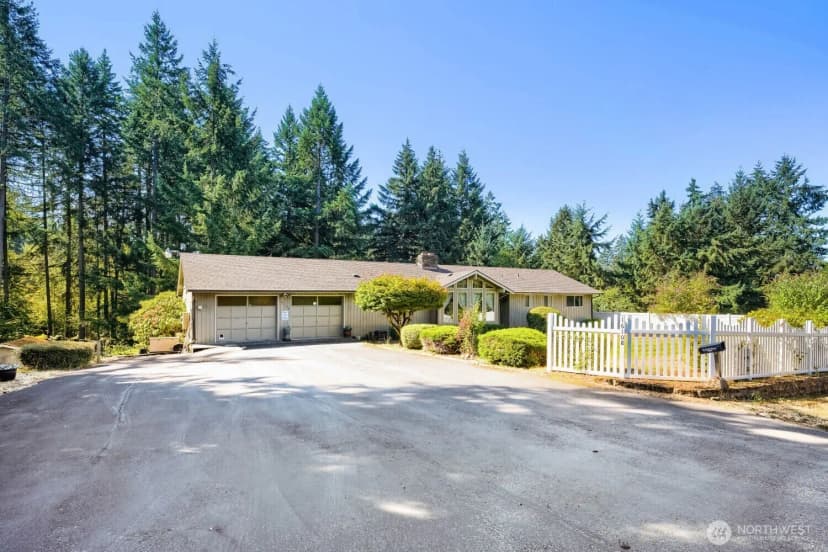 Property photo for 16108 43rd Street E, Sumner photo 2