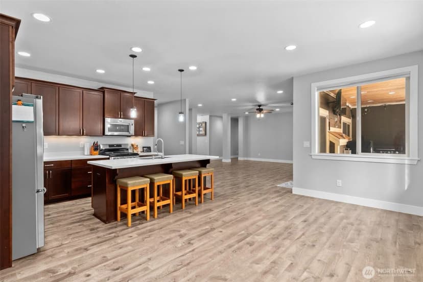 Property photo for 14512 Brenda Drive Se, Yelm photo 11