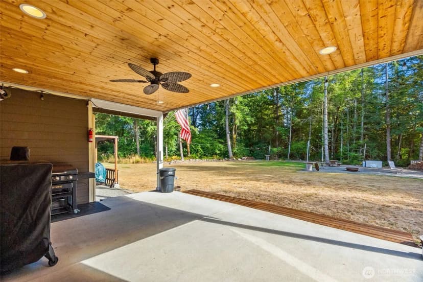 Property photo for 14512 Brenda Drive Se, Yelm photo 7