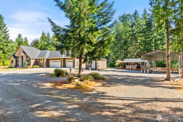 Property photo for 14512 Brenda Drive Se, Yelm photo 4