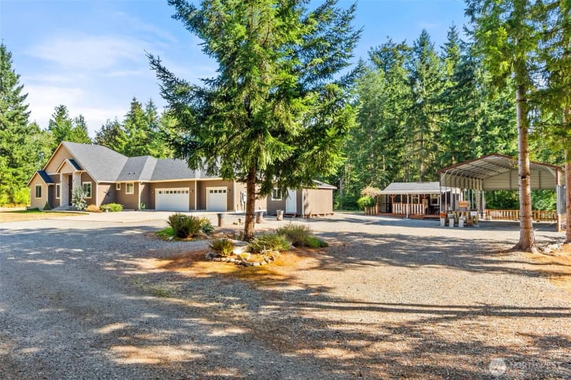 Property photo for 14512 Brenda Drive Se, Yelm photo 4