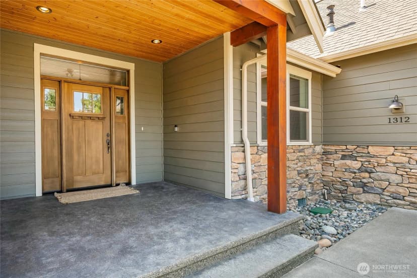 Property photo for 1312 Bradley Meadows Court, Lynden photo 3