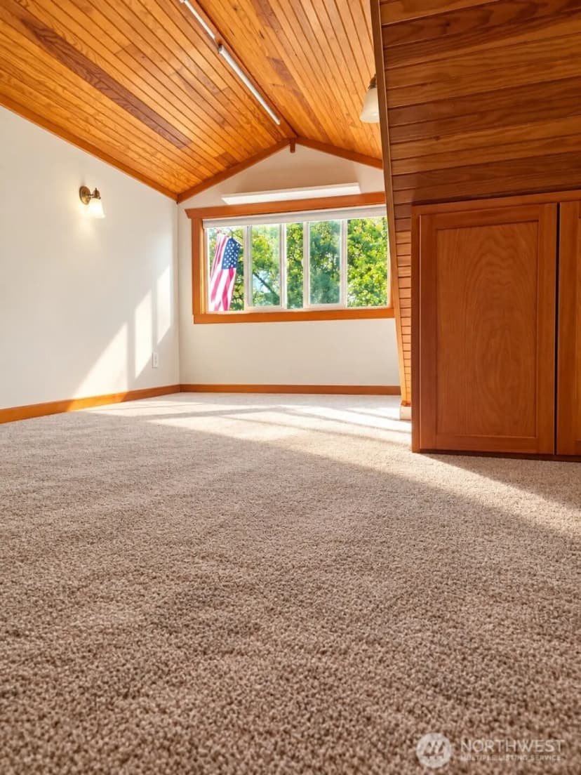 Property photo for 24527 250th Avenue Se, Maple Valley photo 8