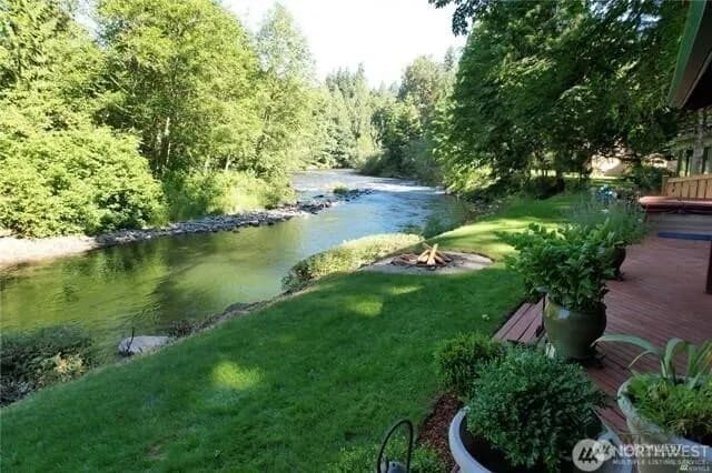Property photo for 24527 250th Avenue Se, Maple Valley photo 2