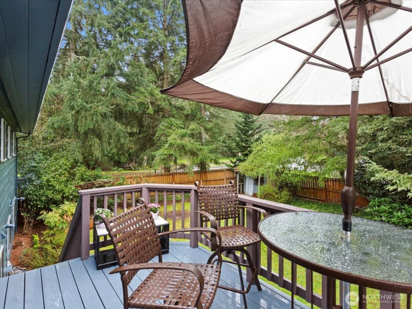 Property photo for 16445 Ambaum Boulevard S, Burien photo 31