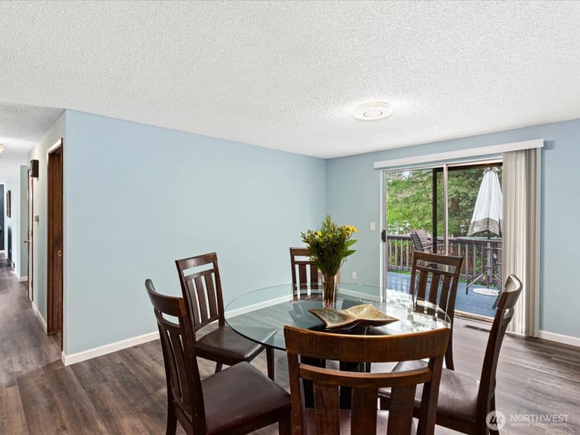 Property photo for 16445 Ambaum Boulevard S, Burien photo 24